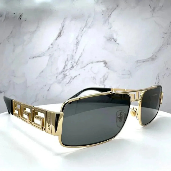 Versace Sunglasses Gold Rectangle Metal Logo Black Retro Italy 100% Authentic - Picture 5 of 16